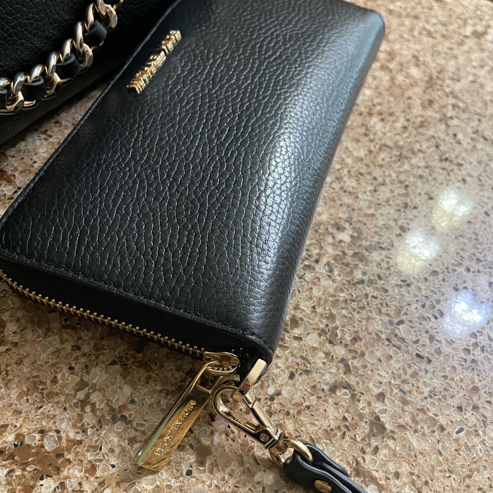 Michael Kors Jet Set Large Continental Wristlet Wallet - Picture 4 of 5